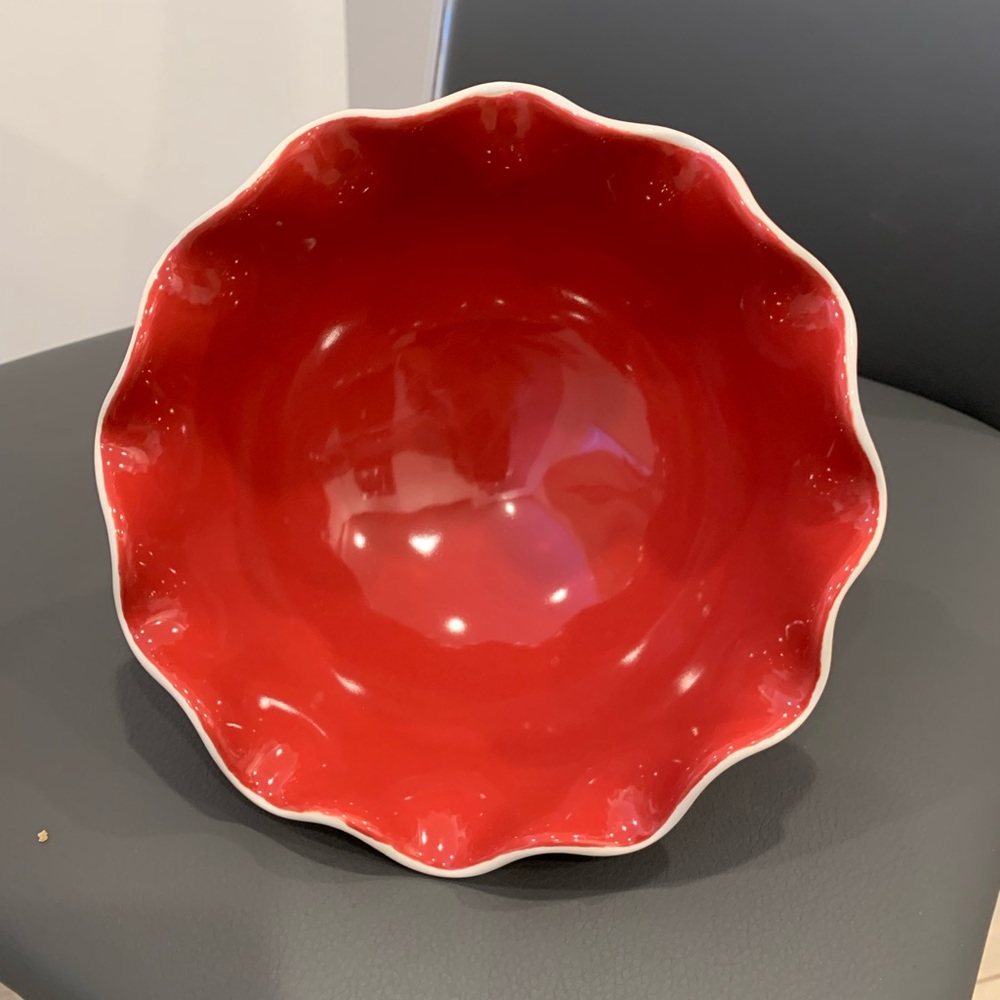 Longaberger Red Ruffled Pedestal Bowl 4” tall with a 7” Opening Diameter - Picture 3 of 5